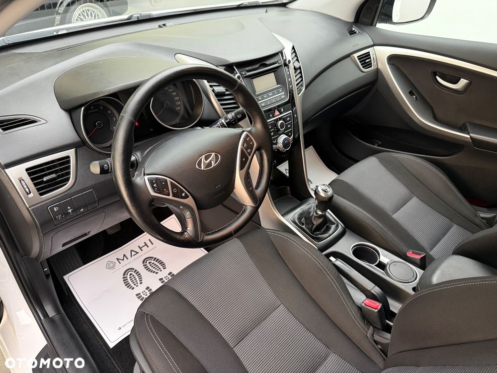 Hyundai i30 1.6 Classic - 23