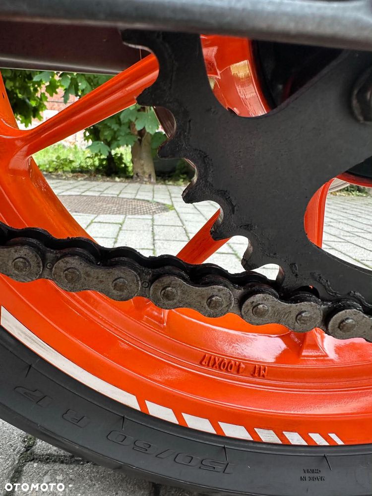 KTM RC 125 - 29