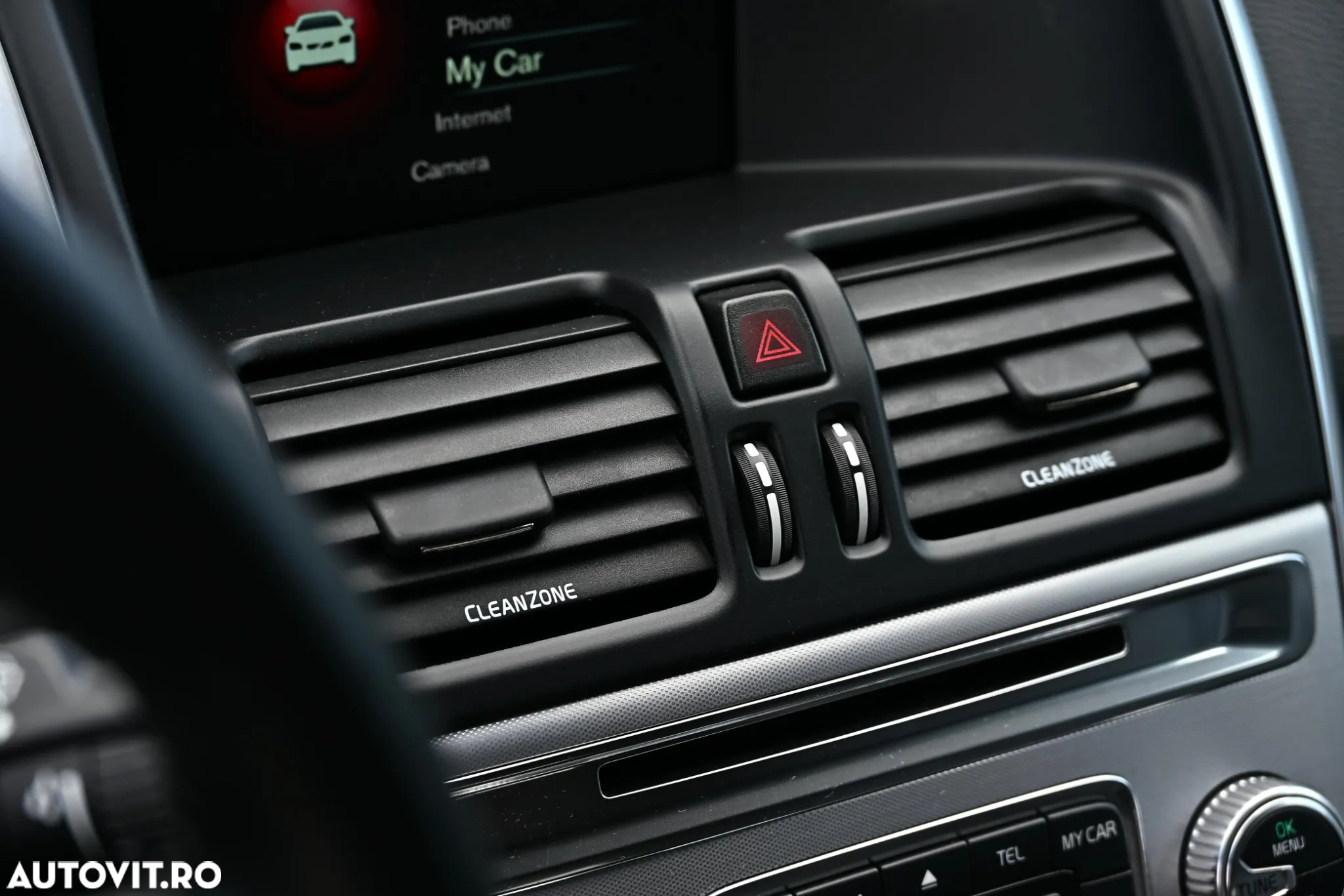 Volvo XC 60 D5 AWD Geartronic Summum - 37