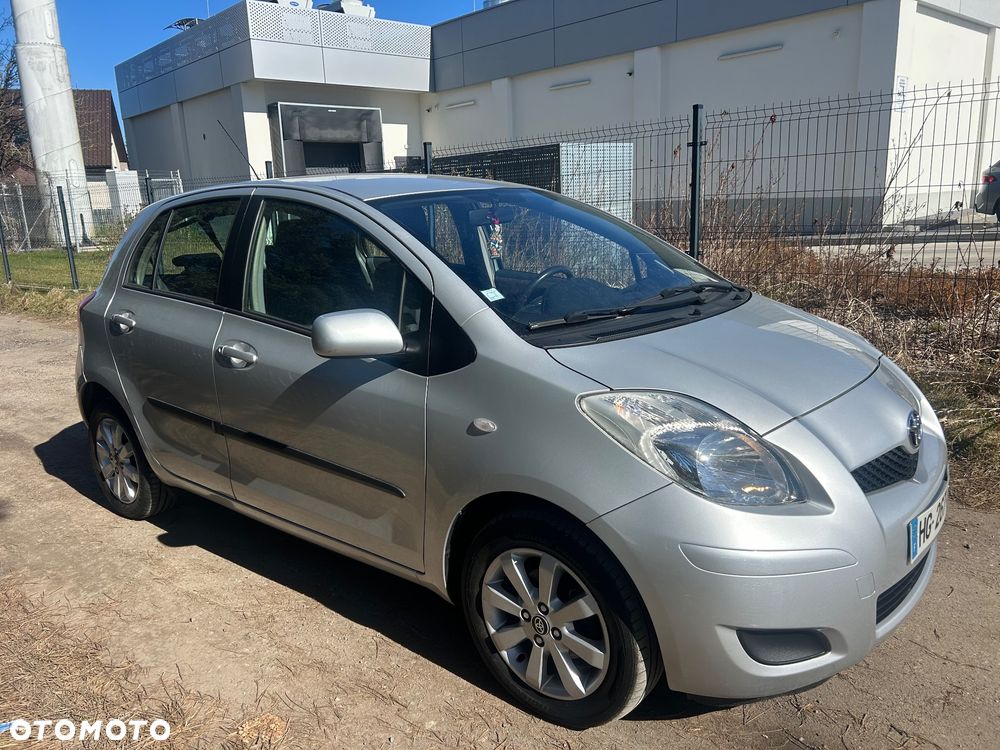 Toyota Yaris 1.33 Sol MM - 2