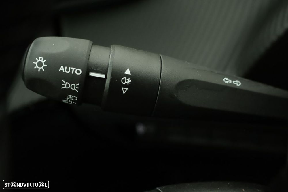 Peugeot e-208 51 kWh Allure - 16