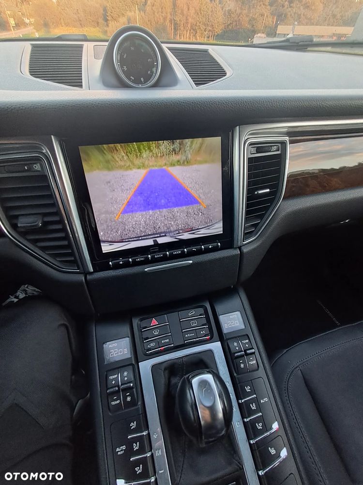 Porsche Macan - 36