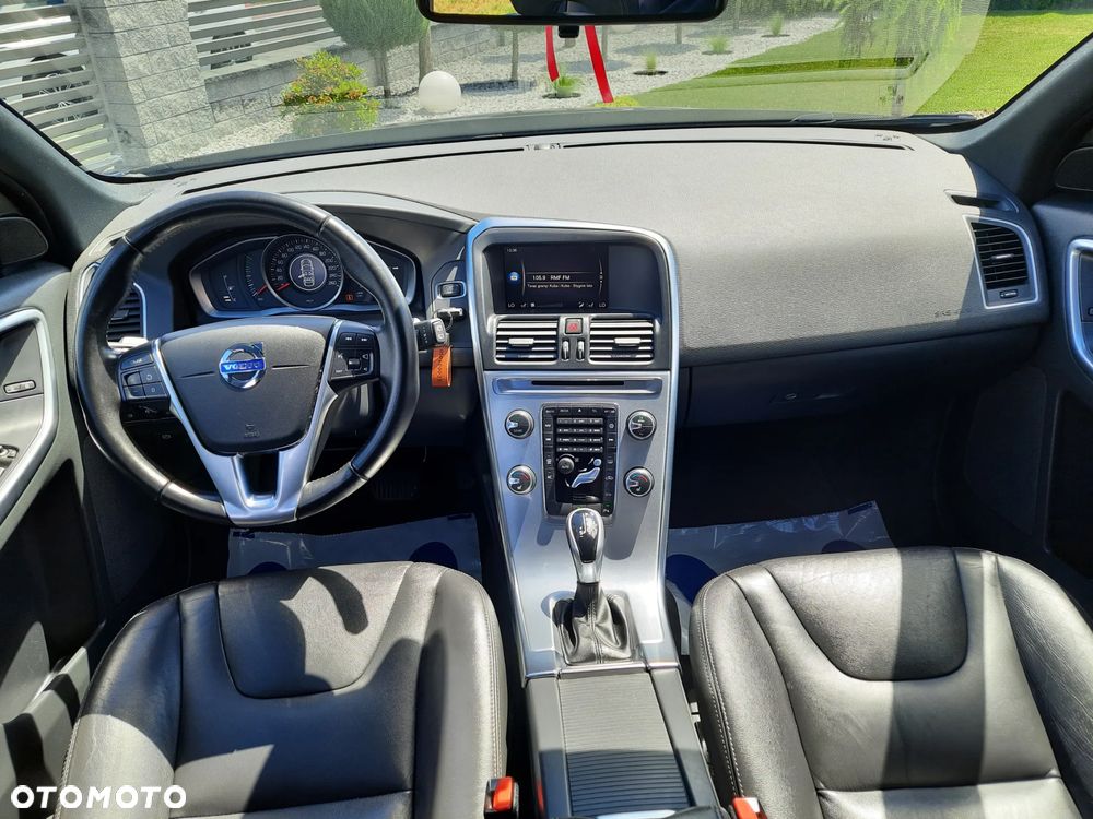 Volvo XC 60 D4 Geartronic Momentum - 14