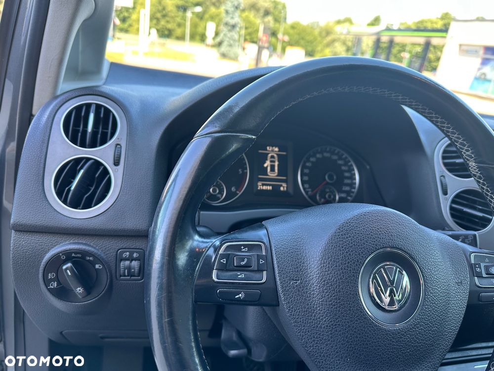 Volkswagen Golf Plus 2.0 TDI Highline - 29