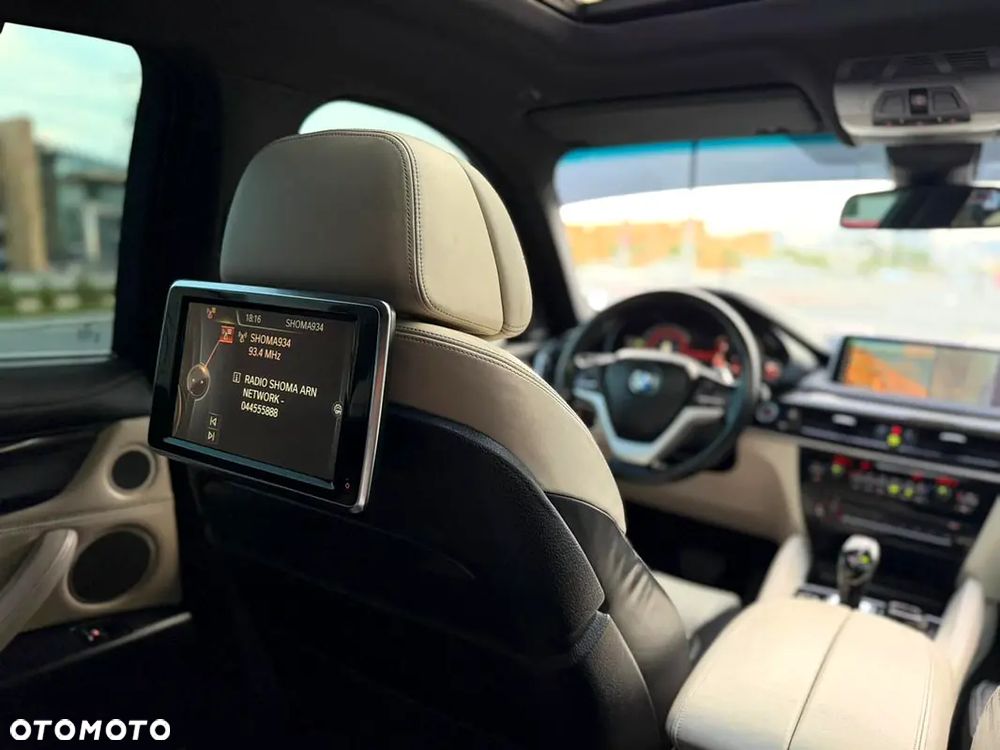 BMW X6 xDrive50i - 15