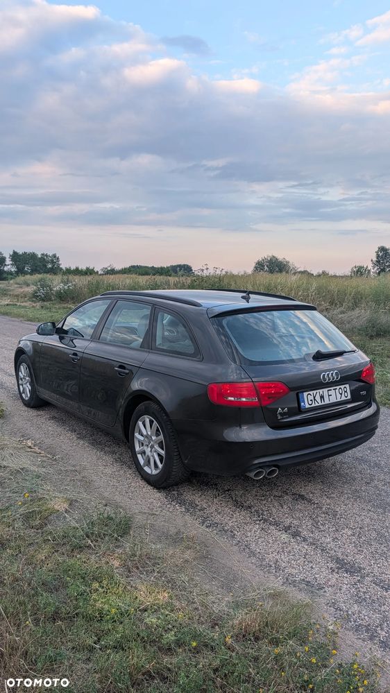 Audi A4 Avant 2.0 TDI DPF Ambiente - 3
