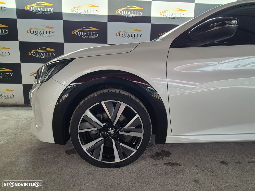 Peugeot 208 1.2 PureTech GT Pack EAT8 - 11