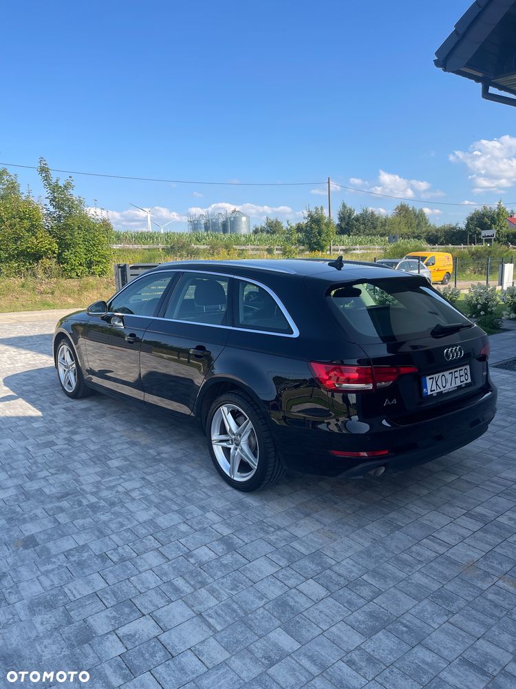 Audi A4 Avant 2.0 TDI - 20