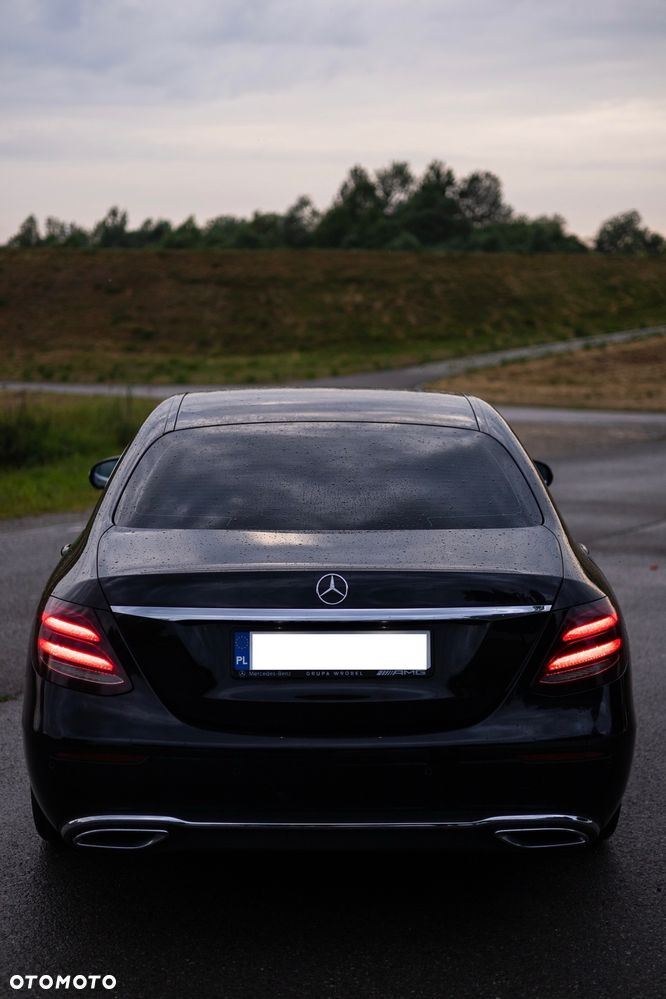 Mercedes-Benz Klasa E 220 d Business Edition 9G-TRONIC - 14