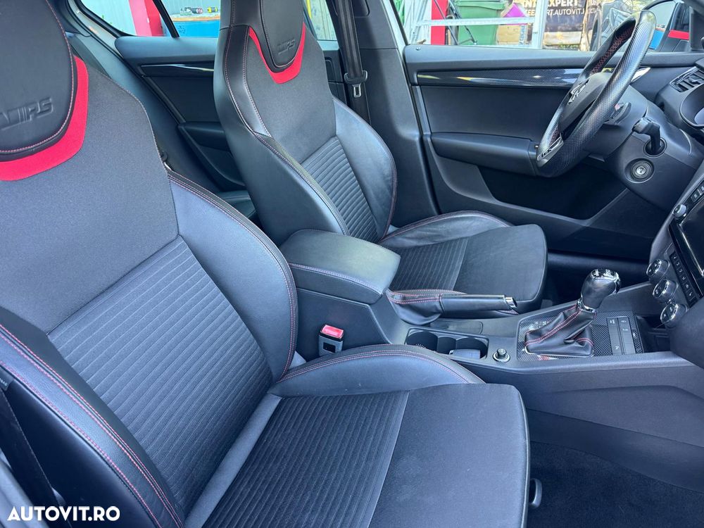 Skoda Octavia 2.0 TDI DSG RS - 13