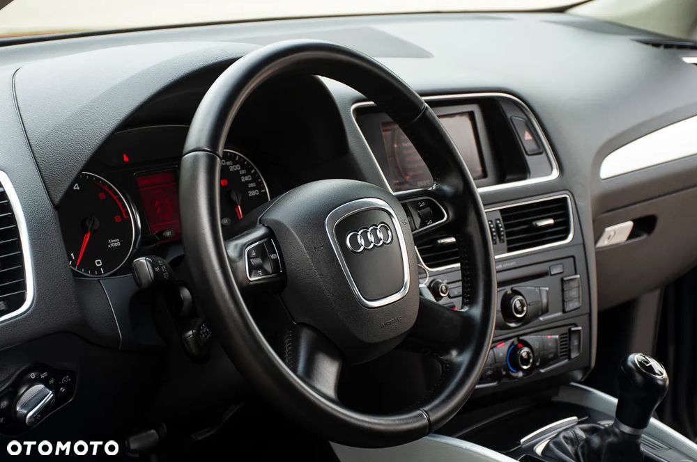 Audi Q5 2.0 TDI Quattro - 22