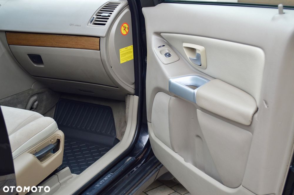 Volvo XC 90 2.4 D5 - 26