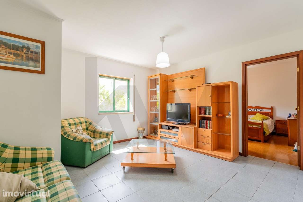 T1 luminoso com arrecadação nos Olivais - Grande imagem: 5/15