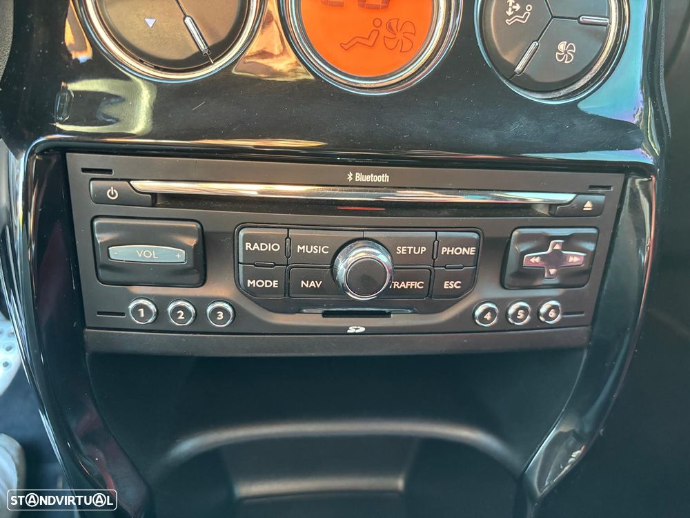 Citroën DS3 1.6 HDi Airdream Sport Chic - 9