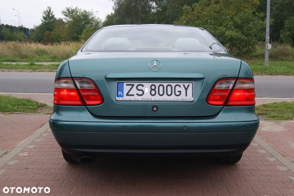 Mercedes-Benz CLK - 4