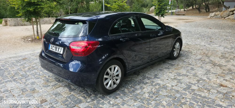 Mercedes-Benz A 180 d BlueEFFICIENCY Edition Style - 2