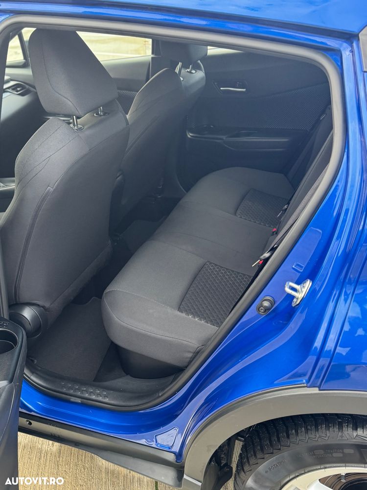 Toyota C-HR 1.8 HSD 4x2 CVT C-lassy LED - 14