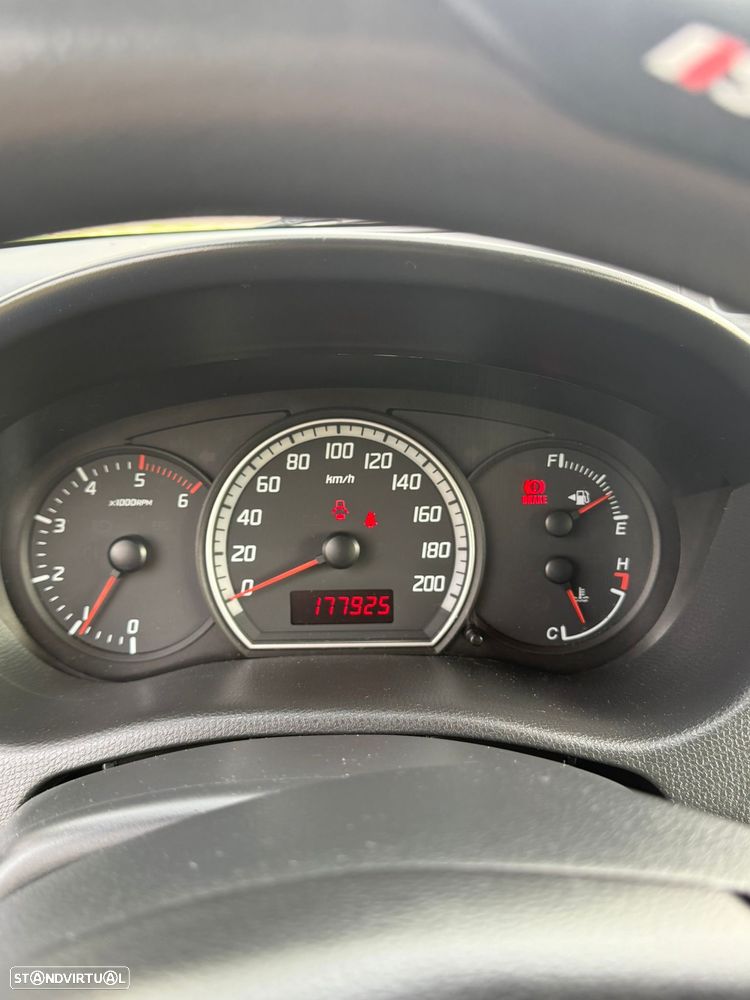 Suzuki Swift 1.3 DDiS GL - 6