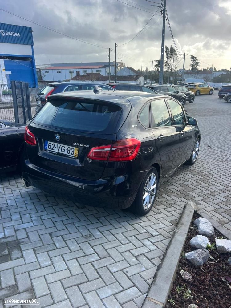 BMW 225xe Active Tourer Line Luxury - 2