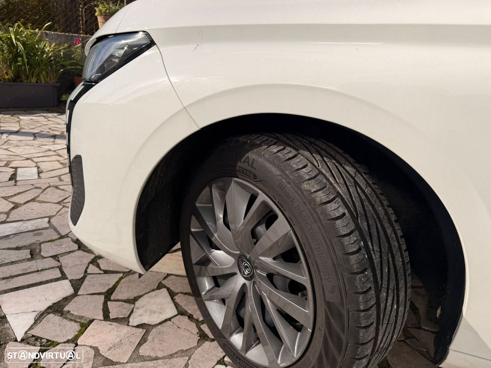 Peugeot 308 1.2 PureTech Allure EAT8 - 8