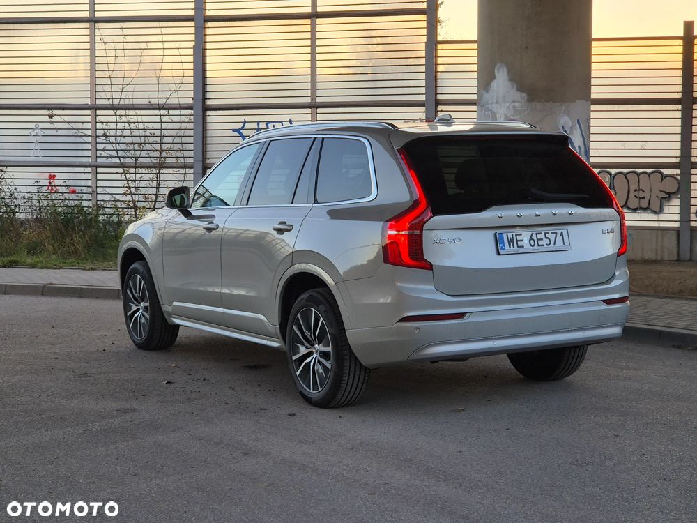 Volvo XC 90 B5 D AWD Momentum Pro - 17