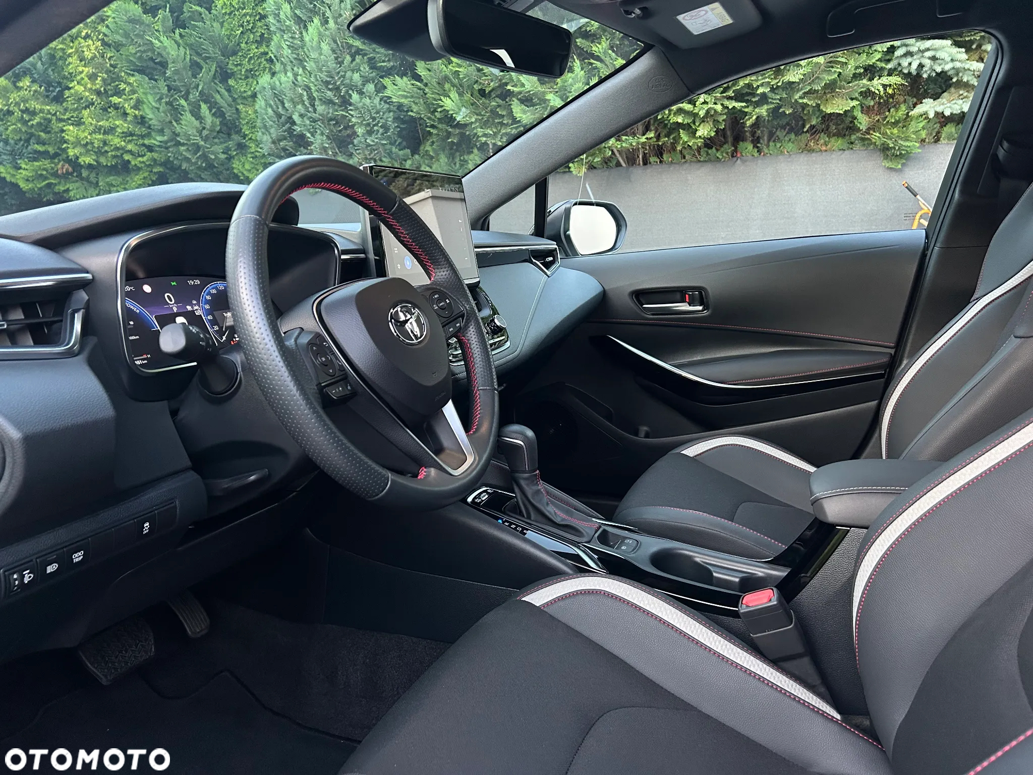 Toyota Corolla 1.8 Hybrid GR Sport - 14