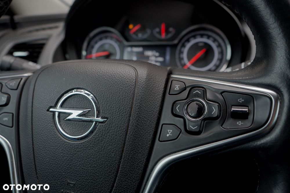 Opel Insignia 1.4 T Cosmo S&S - 21