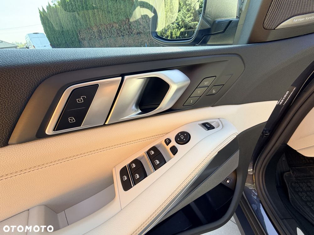 2021 BMW X5 xDrive45e, photograph 9