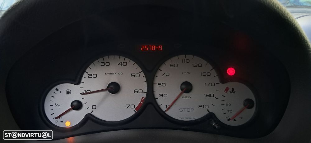 Peugeot 206 1.1 Color Line - 7