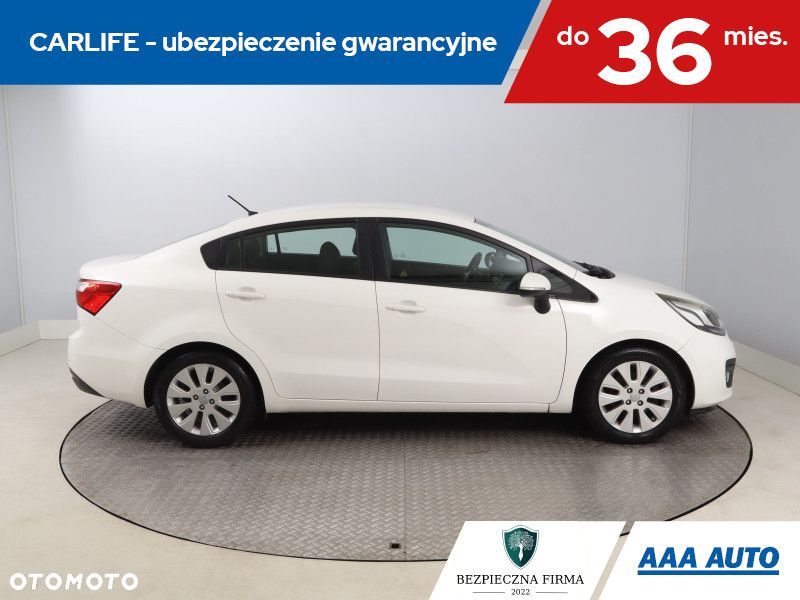 Kia Rio - 8