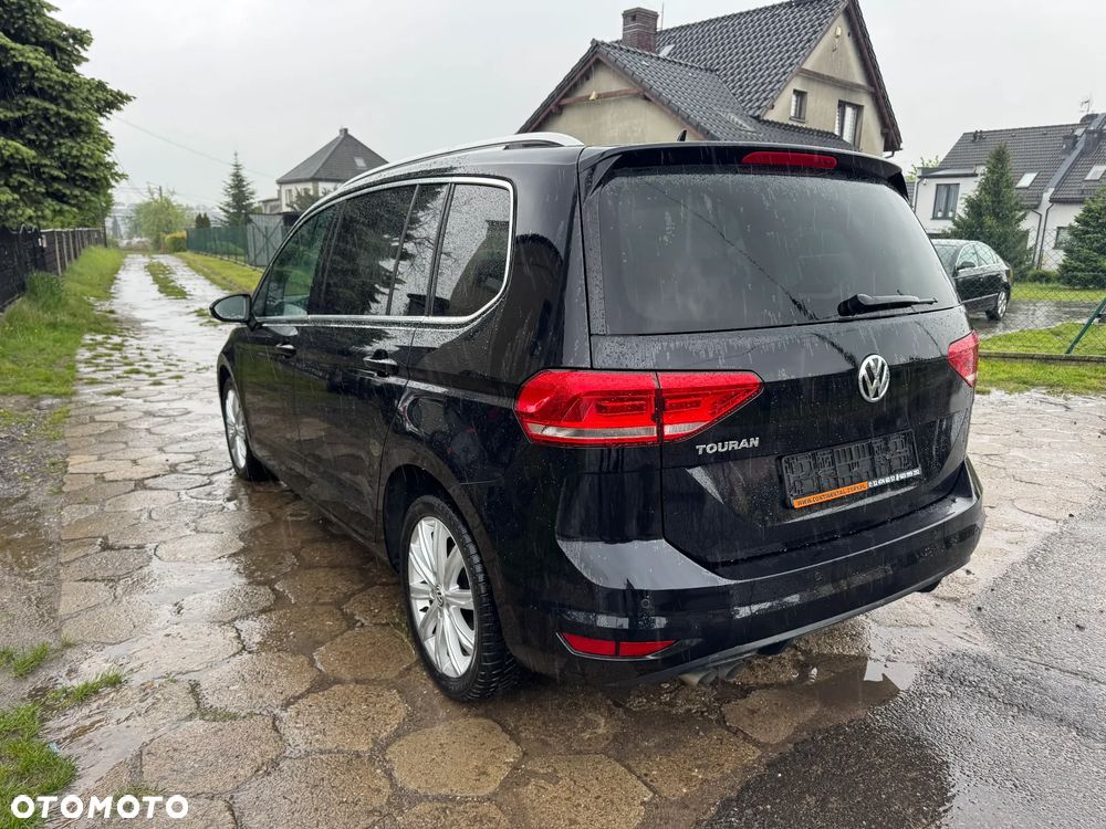 Volkswagen Touran 2.0 TDI BMT Highline DSG - 11