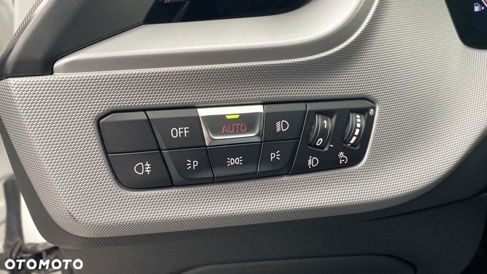 BMW Seria 1 118i Advantage - 24