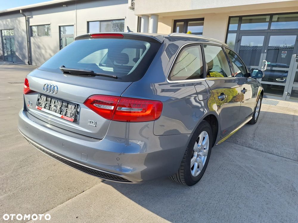Audi A4 Avant 2.0 TDI DPF clean diesel multitronic S line Sportpaket - 31