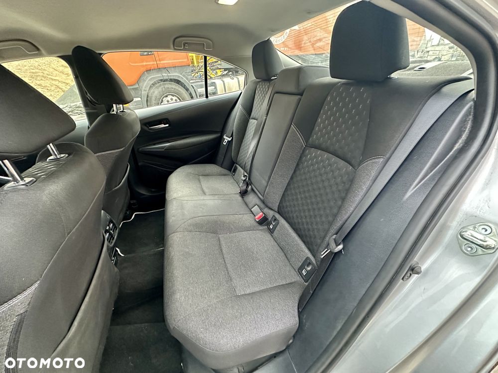 Toyota Corolla 1.8 Hybrid Style - 12