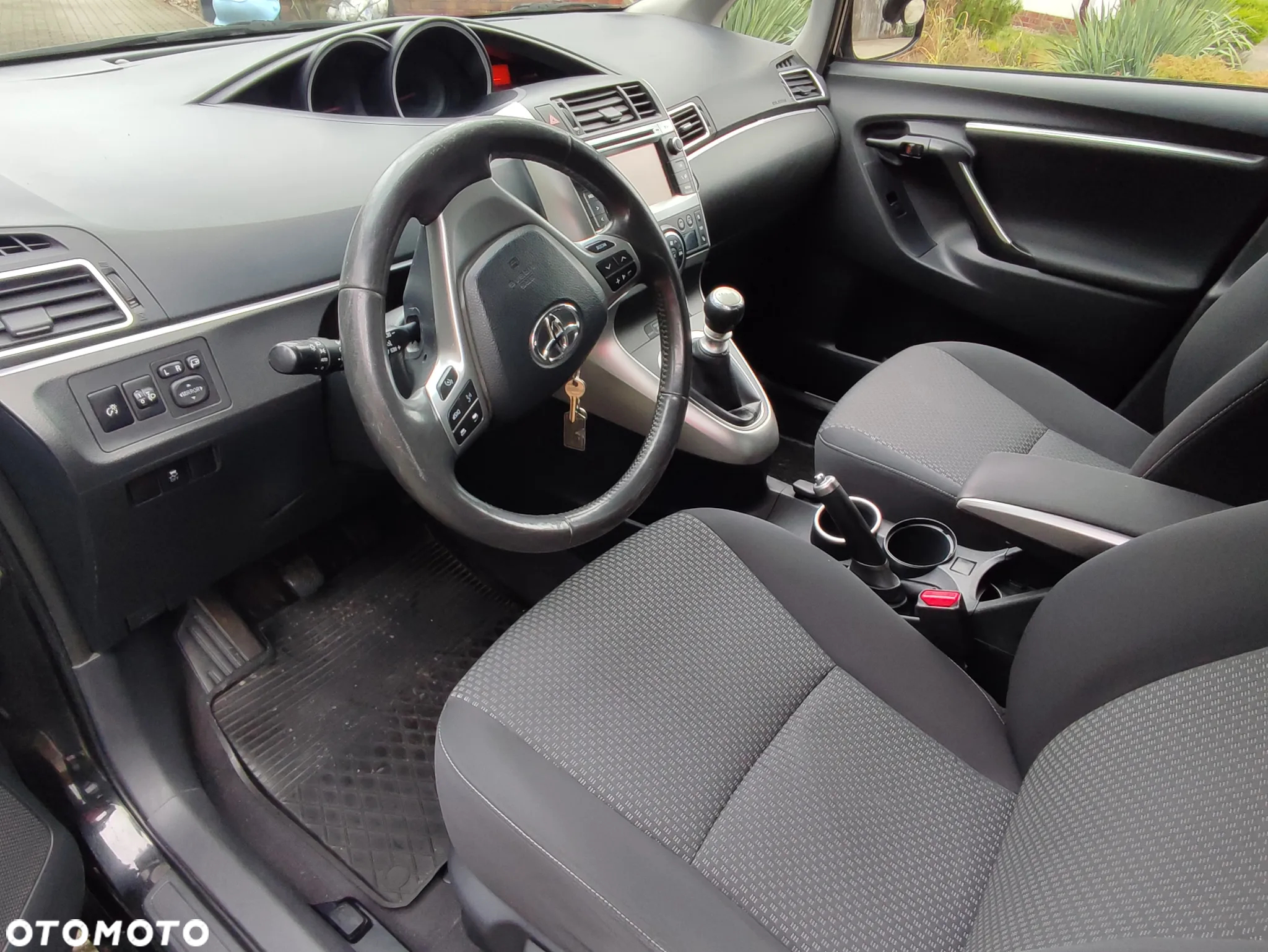 Toyota Verso - 10