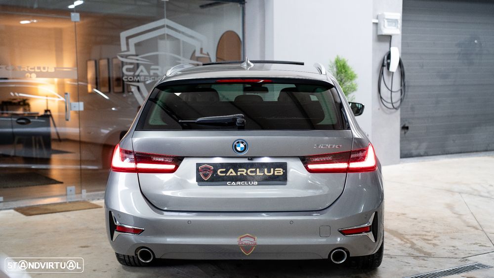 BMW 320 e Touring Line Luxury Auto - 11
