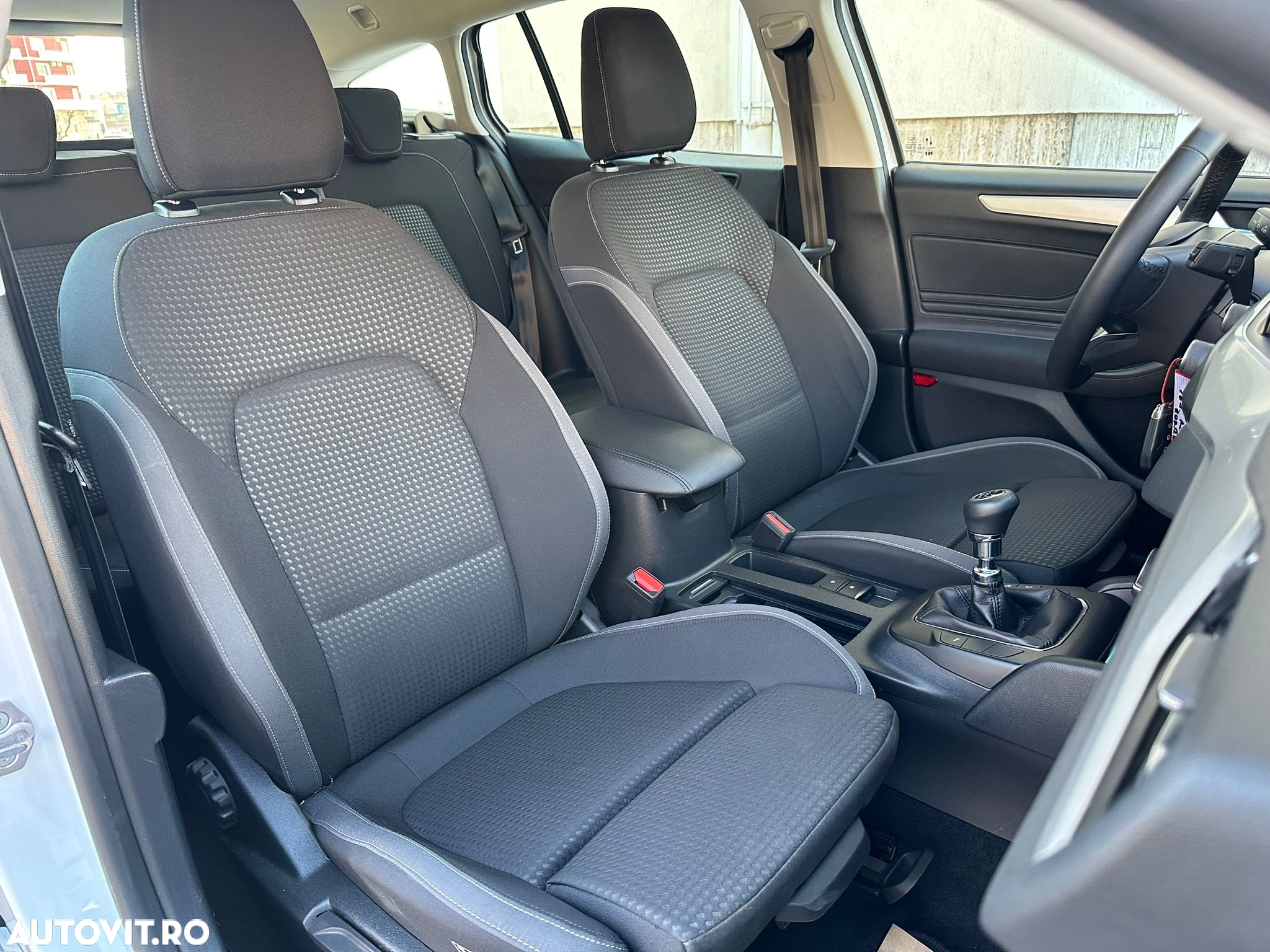 Ford Focus - 40