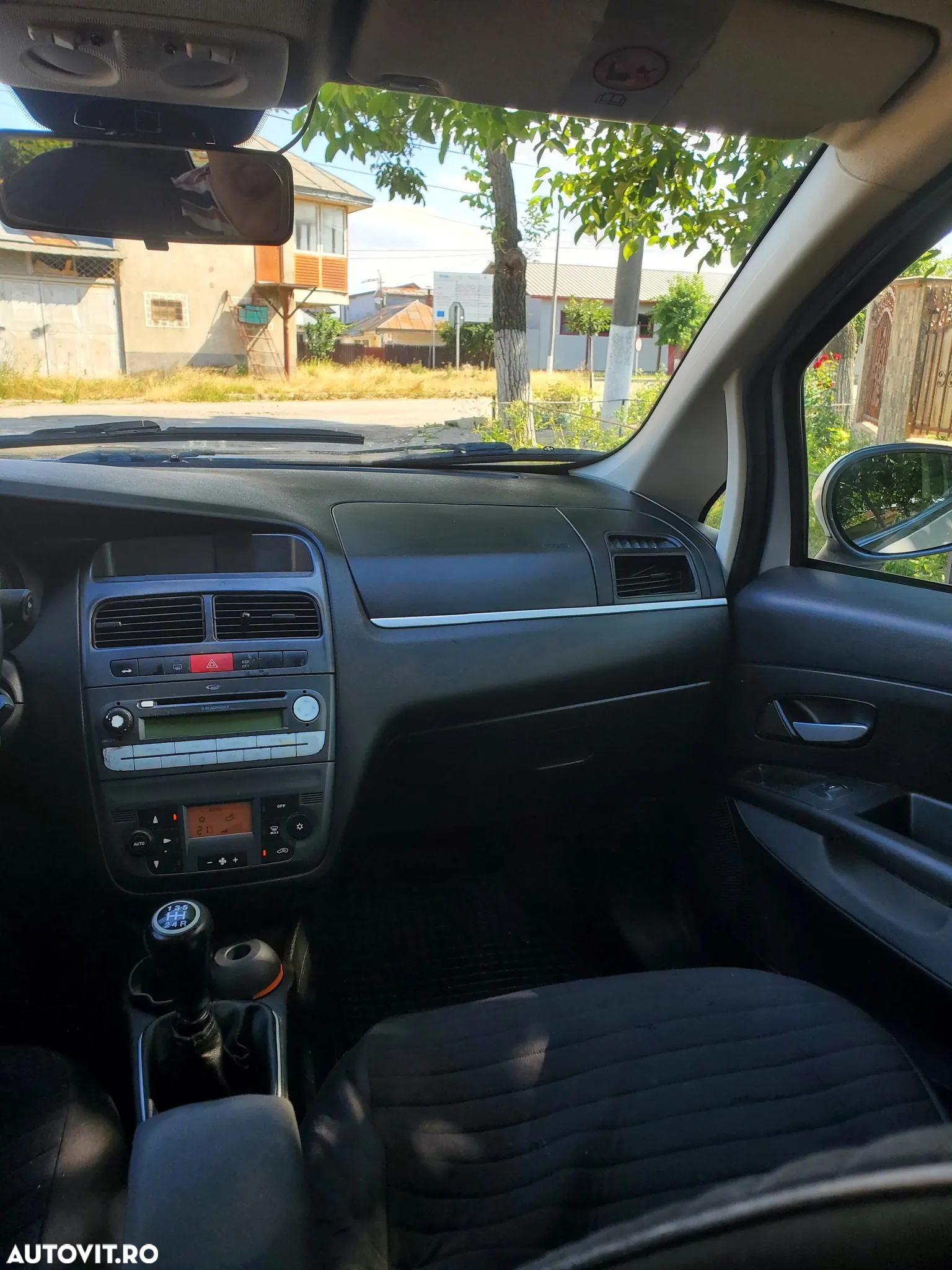 Fiat Linea 1.3 Multijet Active - 11