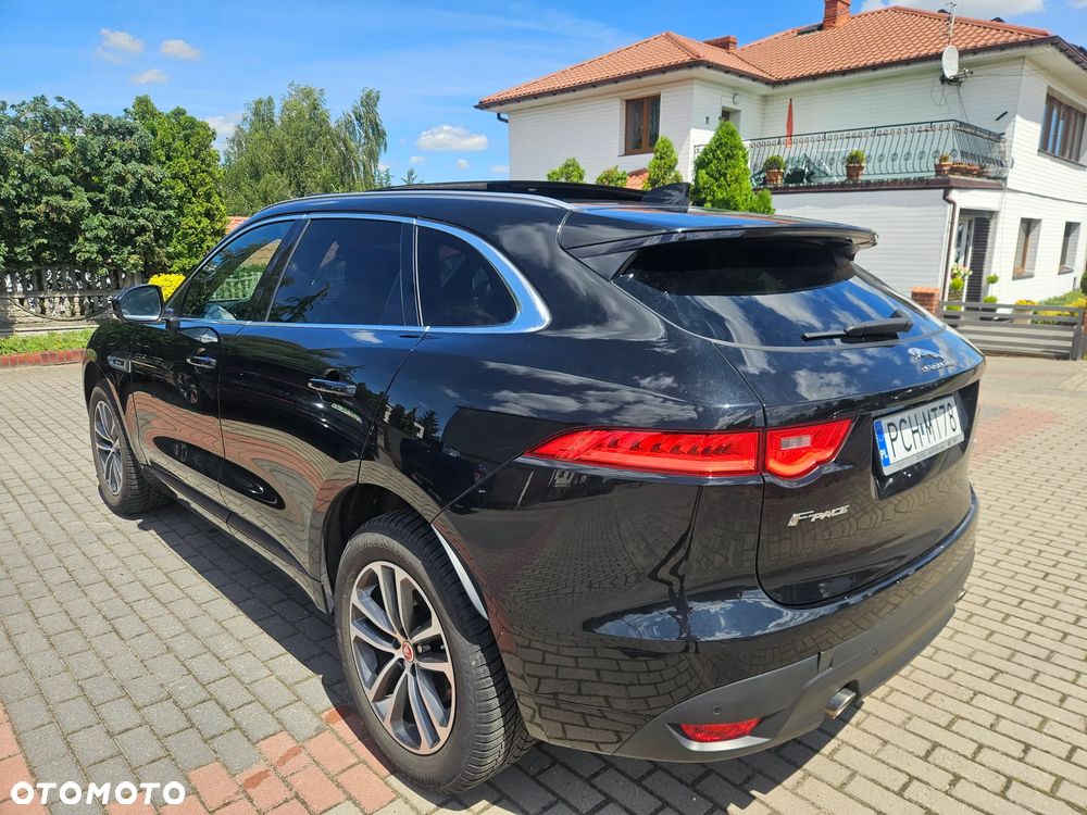 Jaguar F-Pace 2.0 i4D AWD R-Sport - 11
