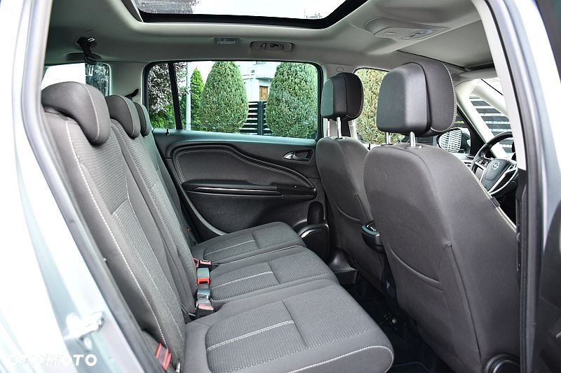 Opel Zafira 1.4 T Cosmo - 24