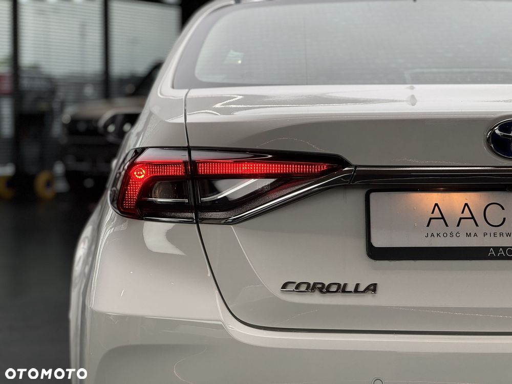 Toyota Corolla 1.8 Hybrid GPF Comfort - 38