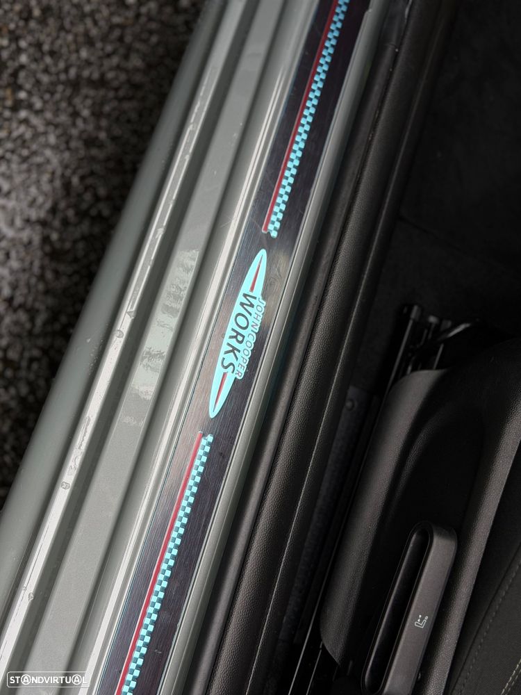 MINI Cabrio One JCW - 30