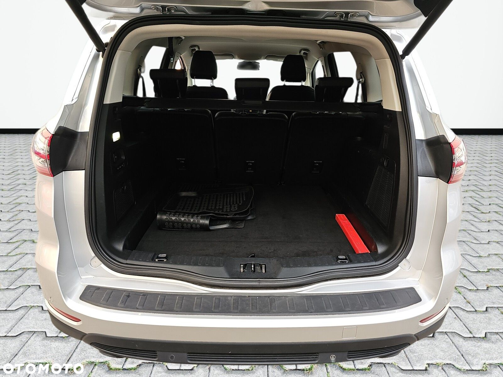 Ford S-Max - 30