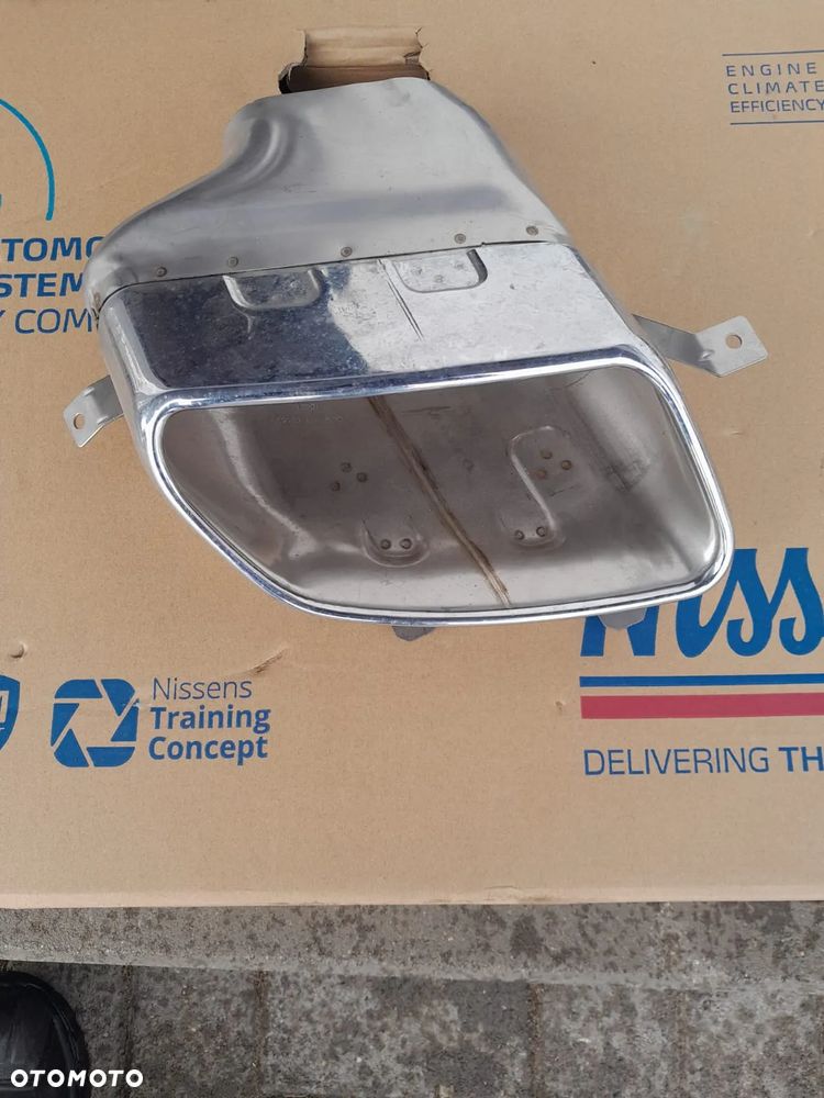 Volvo XC160 końcówka wydechu prawego - 1