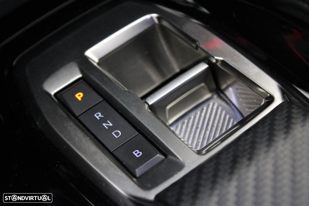 Peugeot e-2008 50 kWh GT - 27