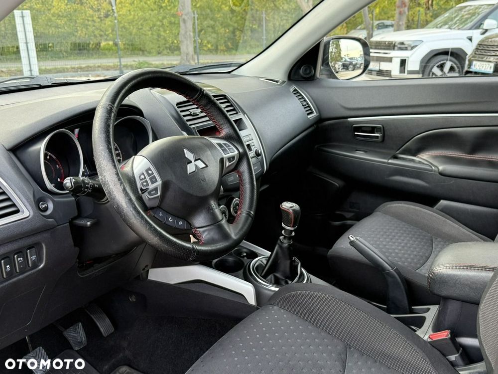 Mitsubishi ASX - 9