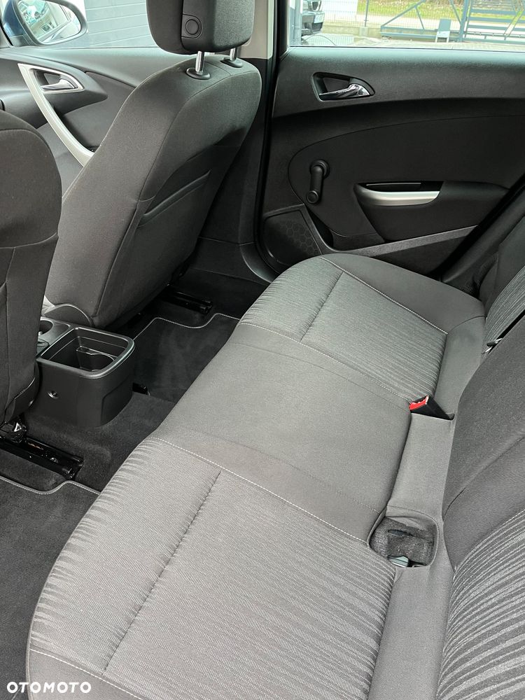 Opel Astra 1.4 T Cosmo EU6 - 13