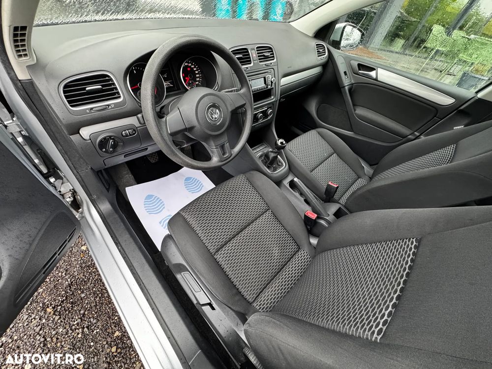 Volkswagen Golf 2.0 TDI DPF Trendline - 12