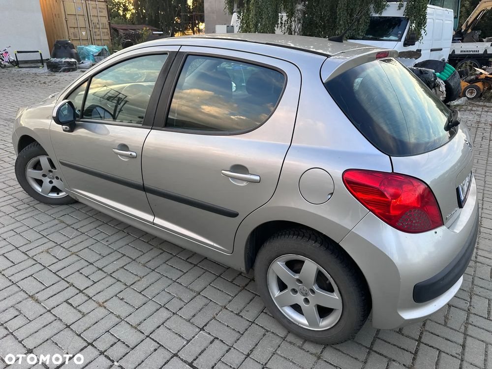 Peugeot 207 1.4 16V Sporty - 5
