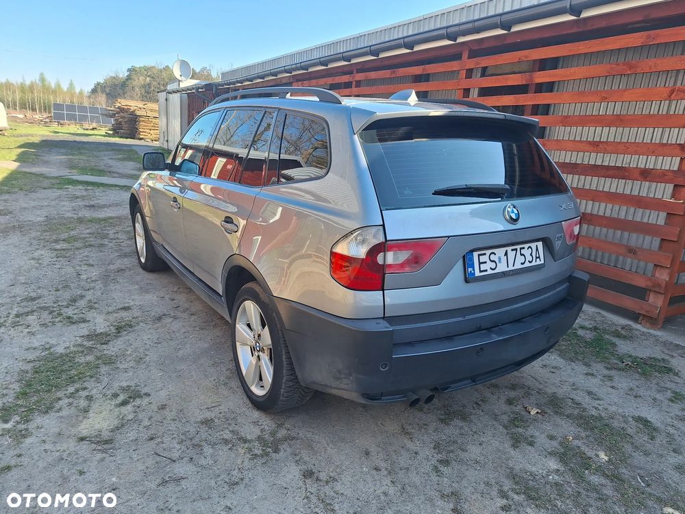 BMW X3 3.0i - 4